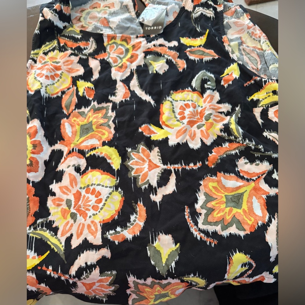 Torrid Black Floral Sleeveless Top